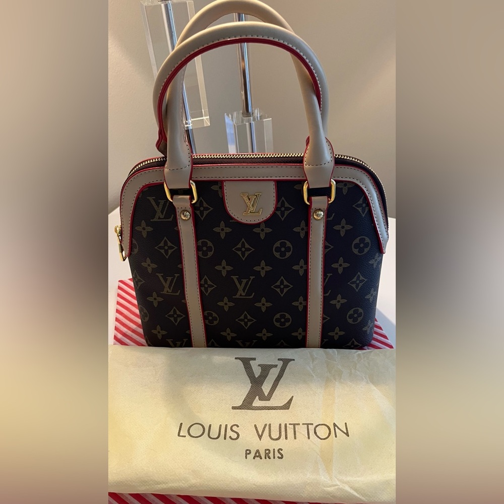 Black and Cream Satchel with Red Accents new & absolutely stunning 🤩